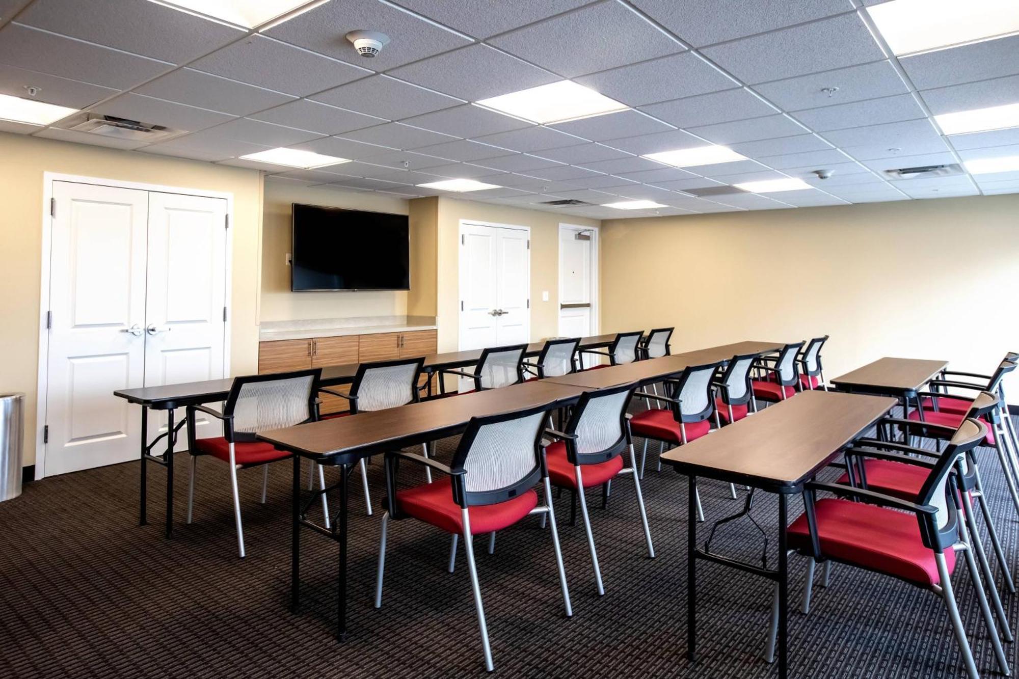 Towneplace Suites By Marriott Louisville Airport Exteriör bild
